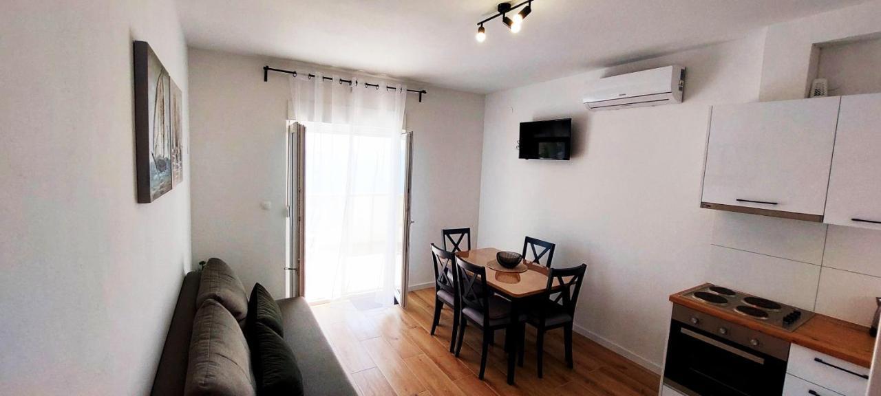Apartmani Cvita Omiš Exterior foto