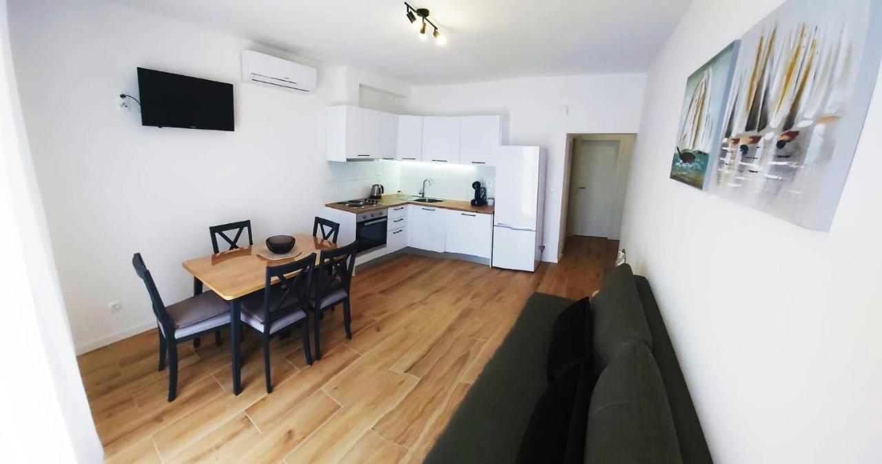 Apartmani Cvita Omiš Exterior foto
