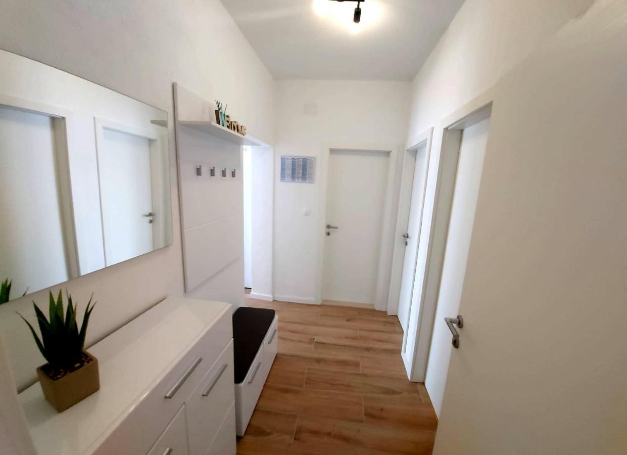 Apartmani Cvita Omiš Exterior foto