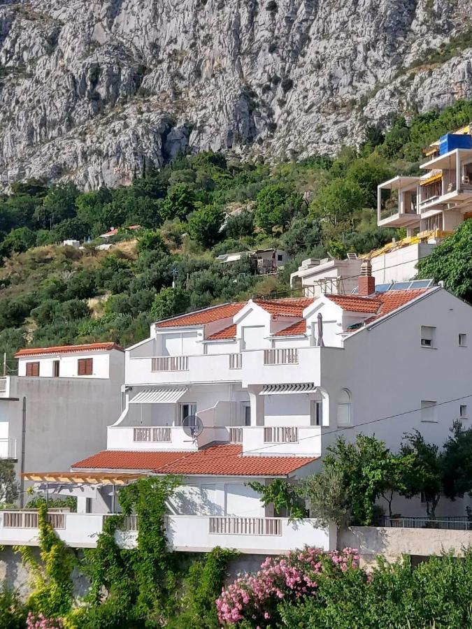 Apartmani Cvita Omiš Exterior foto
