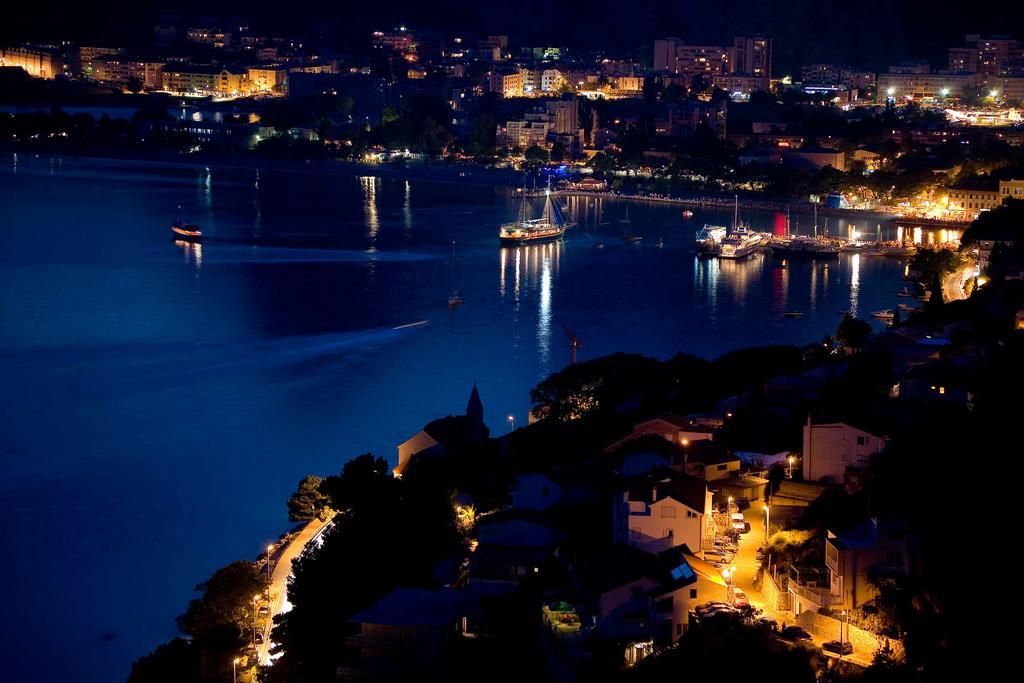 Apartmani Cvita Omiš Exterior foto
